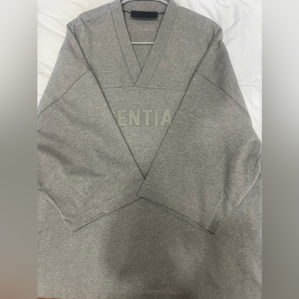 NWT Fear of God Essentials Football T Shirt Mens Size S Gray